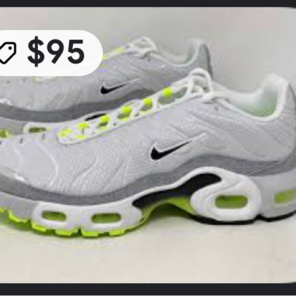 Nike boy shoes 5.5 worn maybe three times